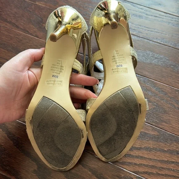 Gold Marc Fisher Heels - Picture 4 of 7
